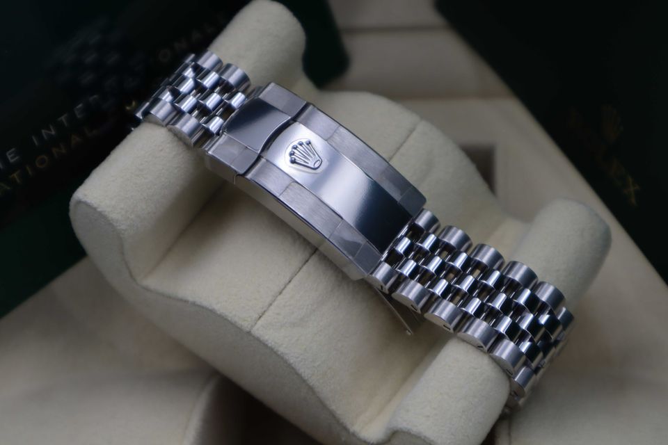 Rolex Datejust 41 126300 Image 6